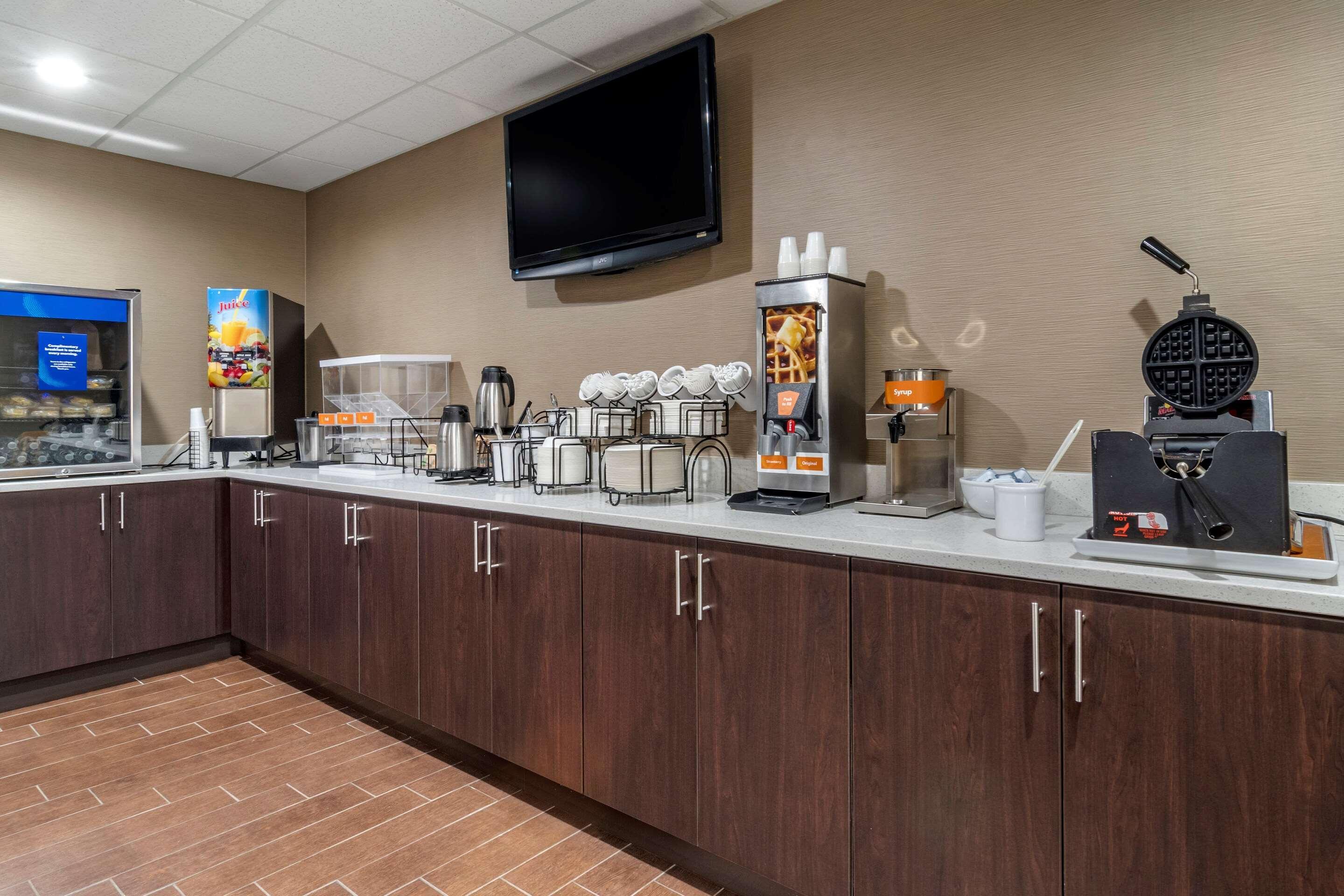 Comfort Inn & Suites Oxford South Εξωτερικό φωτογραφία